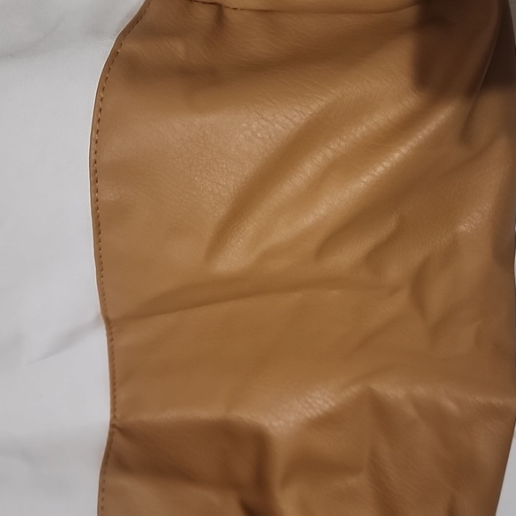 Cozy EARTHNWTCozy Earth Oversized Duffle Bag - With Side Pockets - Picture 4 of 8